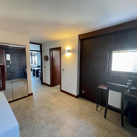 Exclusive Beachfront Apartment Torremolinos - Pool - Paddle - Tenis - Wifi - Central Aircon المظهر الخارجي الصورة