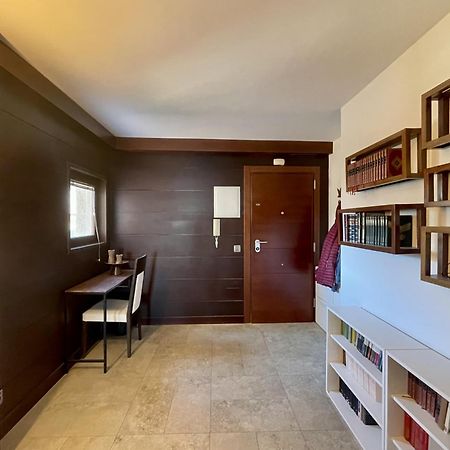 Exclusive Beachfront Apartment Torremolinos - Pool - Paddle - Tenis - Wifi - Central Aircon المظهر الخارجي الصورة