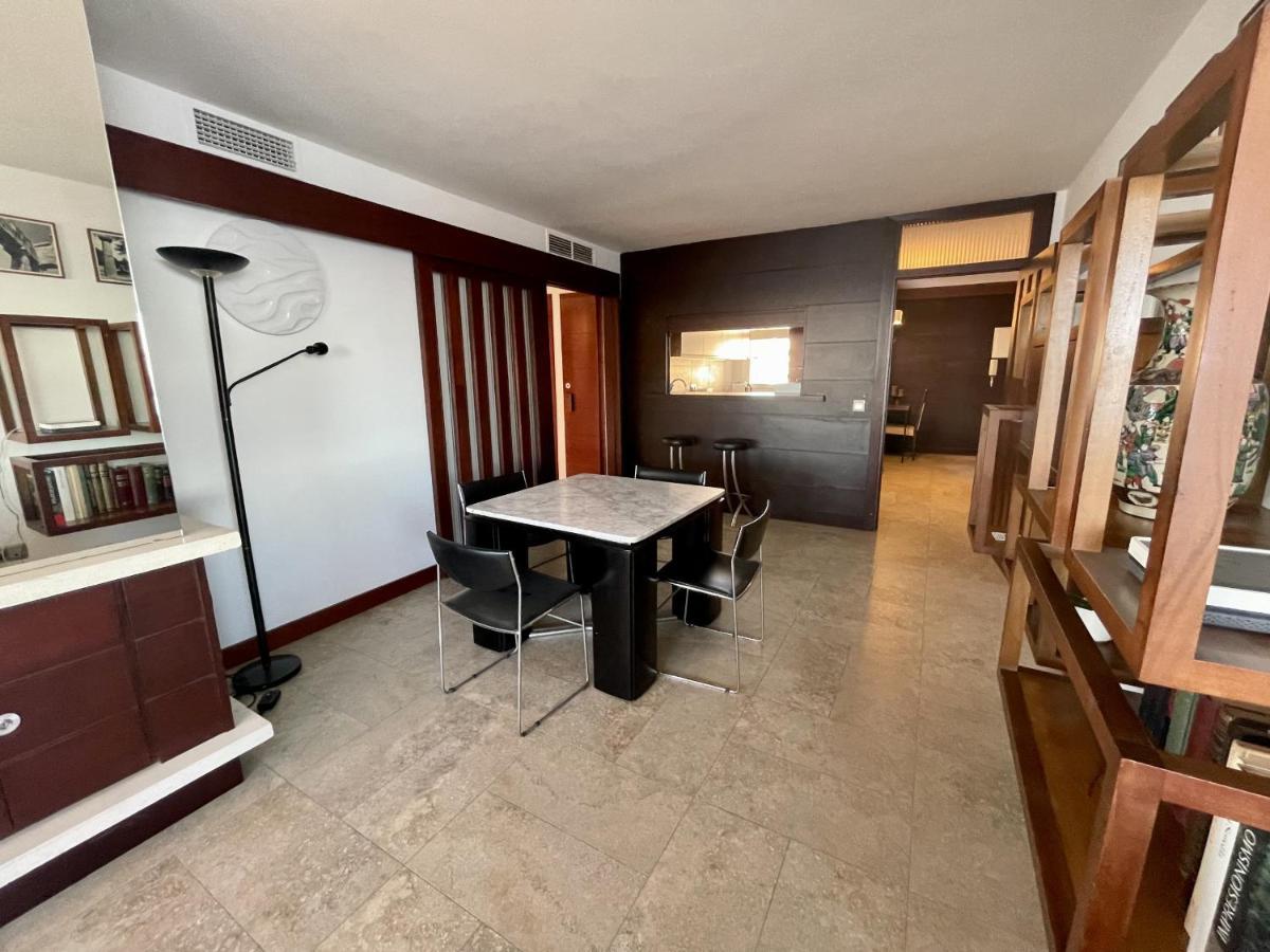 Exclusive Beachfront Apartment Torremolinos - Pool - Paddle - Tenis - Wifi - Central Aircon المظهر الخارجي الصورة